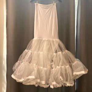 Mermaid style petticoat slip
